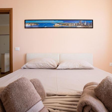 Sea View-Apartment On The Beach - Durrs2 Durrës Exterior foto